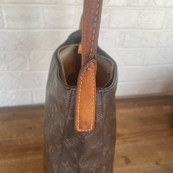 Louis Vuitton  Monogram Looping GM Shoulder Bag - Picture 4 of 15